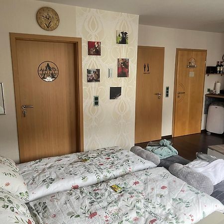 Gaestezimmer In Ratingen Bei Duesseldorf Mit Einem Hauch Luxus Kültér fotó