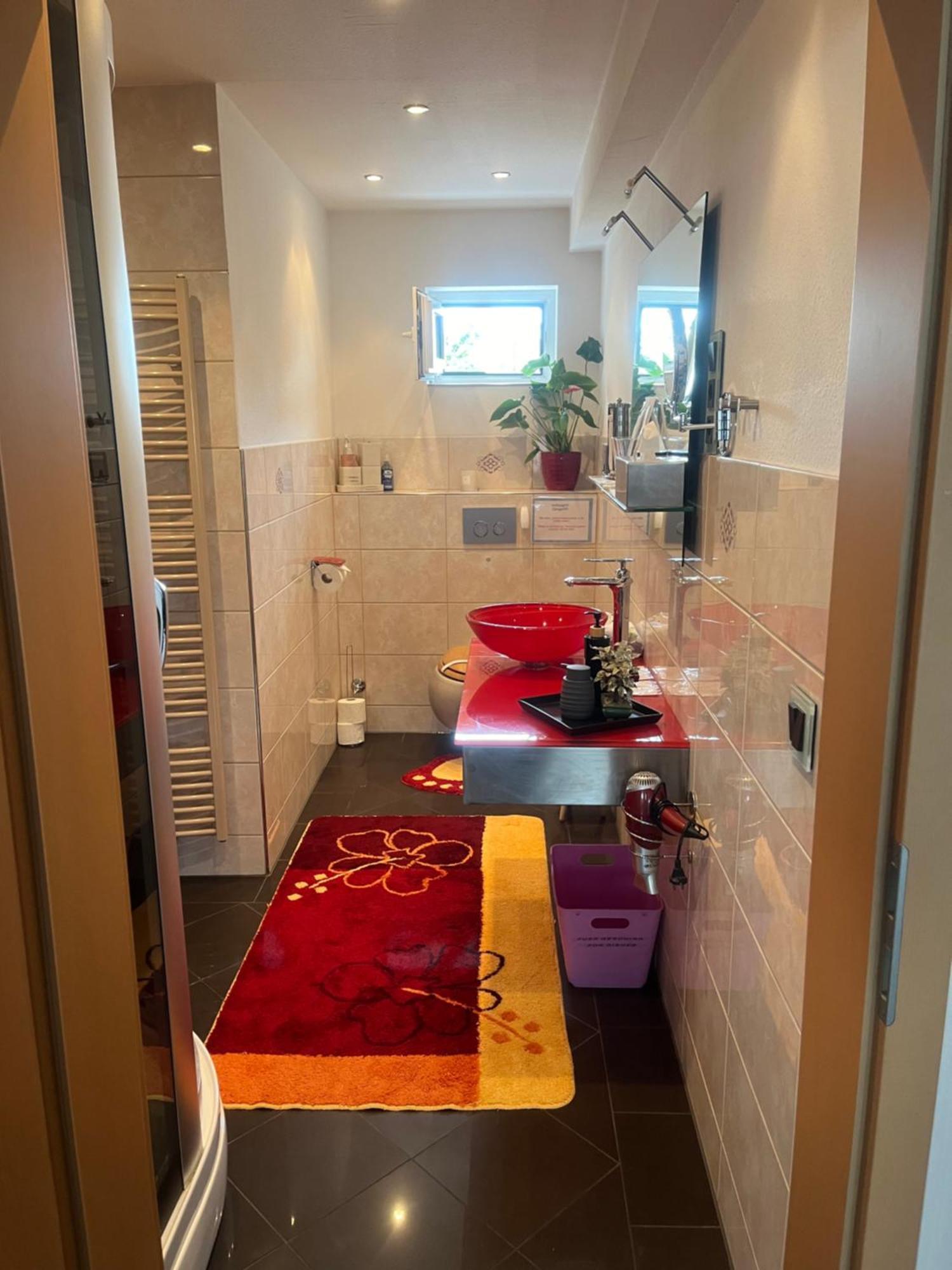 Gaestezimmer In Ratingen Bei Duesseldorf Mit Einem Hauch Luxus Kültér fotó